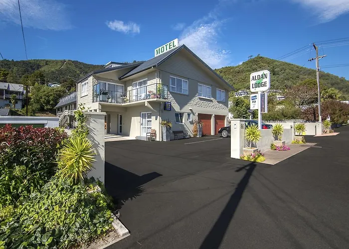 Pet Friendly hotel: Aldan Lodge